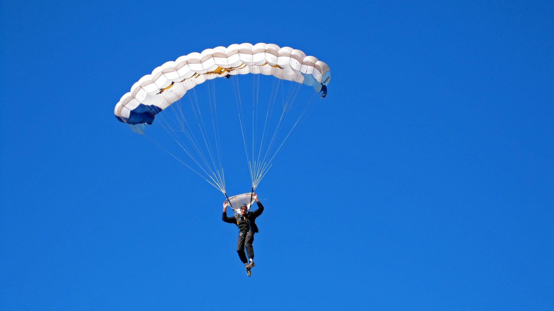 《CS_GO全明星对决，现场氛围火热！》，csgo全明星纪念品